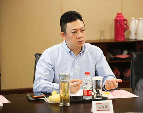 中國工程院院士謝和平一行蒞臨創(chuàng)力集團考察指導(圖5) 中國工程院院士謝和平一行蒞臨創(chuàng)力集團考察指導(圖5)