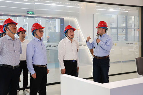 中國工程院院士謝和平一行蒞臨創(chuàng)力集團考察指導(圖2) 中國工程院院士謝和平一行蒞臨創(chuàng)力集團考察指導(圖2)